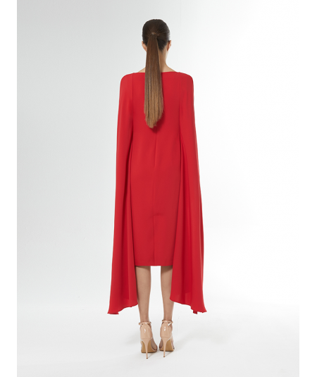 vestido-con-capa-carla-ruiz