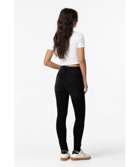 vaqueros-body-curve-skinny-tiffosi