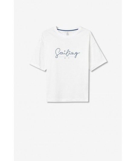 camiseta-con-bordado-frontal-yatty