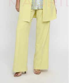 pantalon-con-bolsillos-lara-k-kou