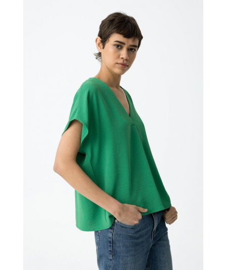 blusa-fluida-modelo-maxine-de-tiffosi