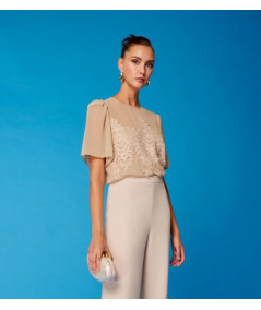 blusa-con-encaje-carla-ruiz