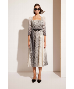 vestido-vuelo-midi-estampado-lunares-carla-ruiz