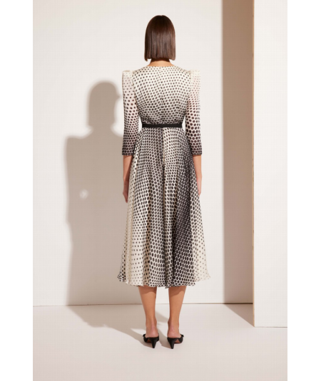 vestido-vuelo-midi-estampado-lunares-carla-ruiz