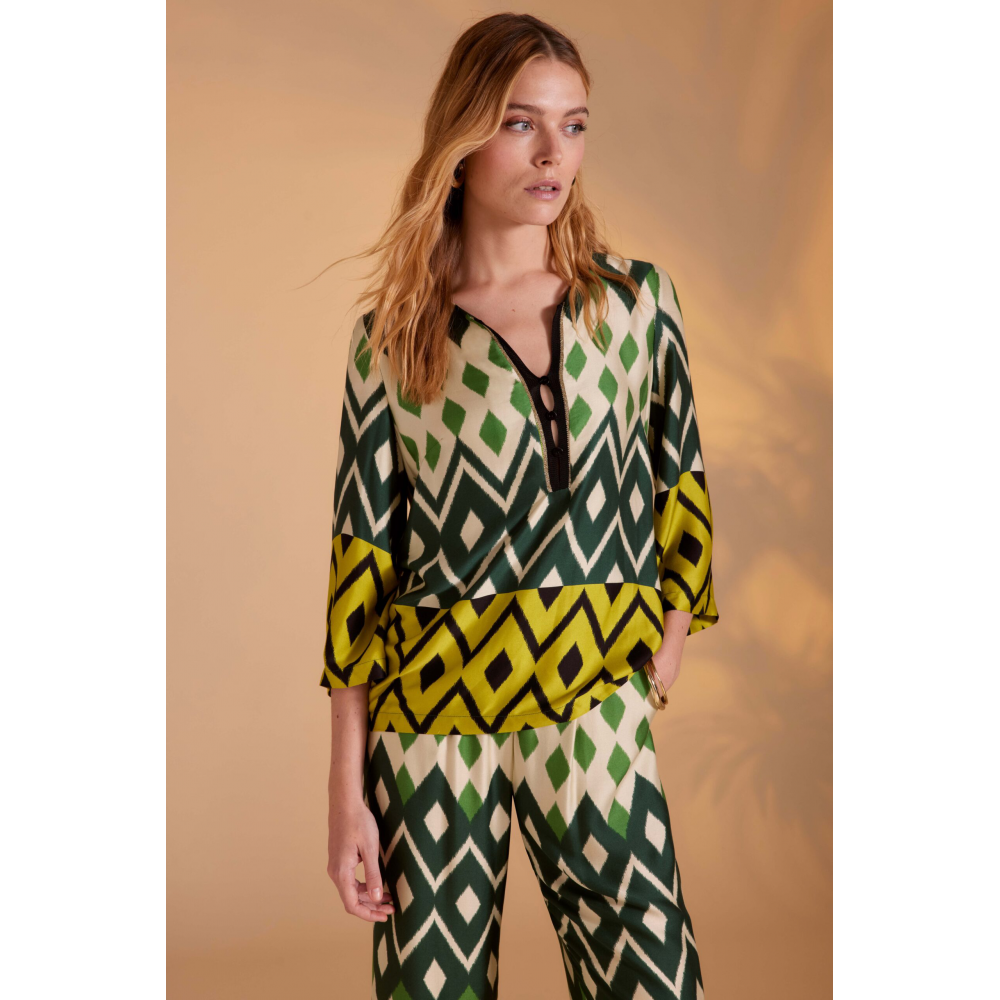blusa-estampada-tapeta-arggido