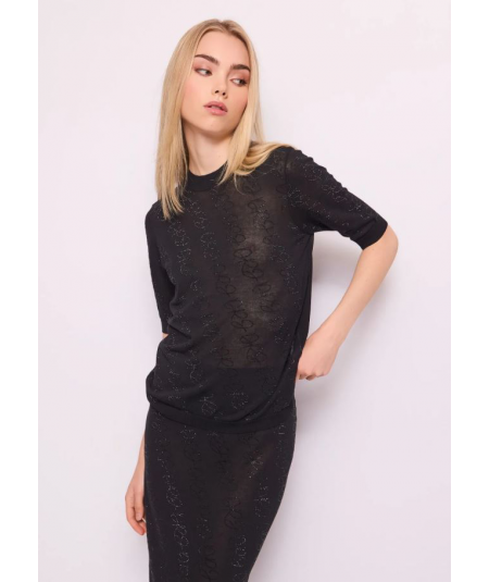 camiseta-negra-de-punto-denny-rose