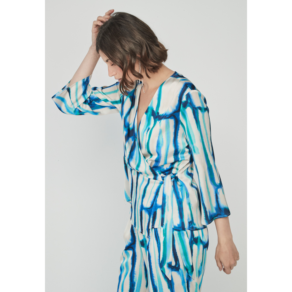 blusa-cruzada-acuarelada-merletti