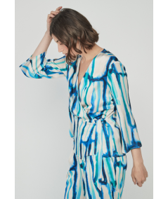 blusa-cruzada-acuarelada-merletti