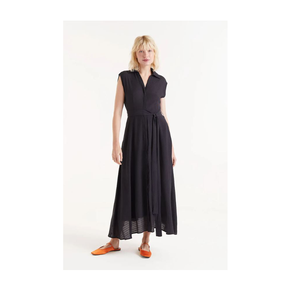 vestido-largo-negro-fluido-compania-fantastica