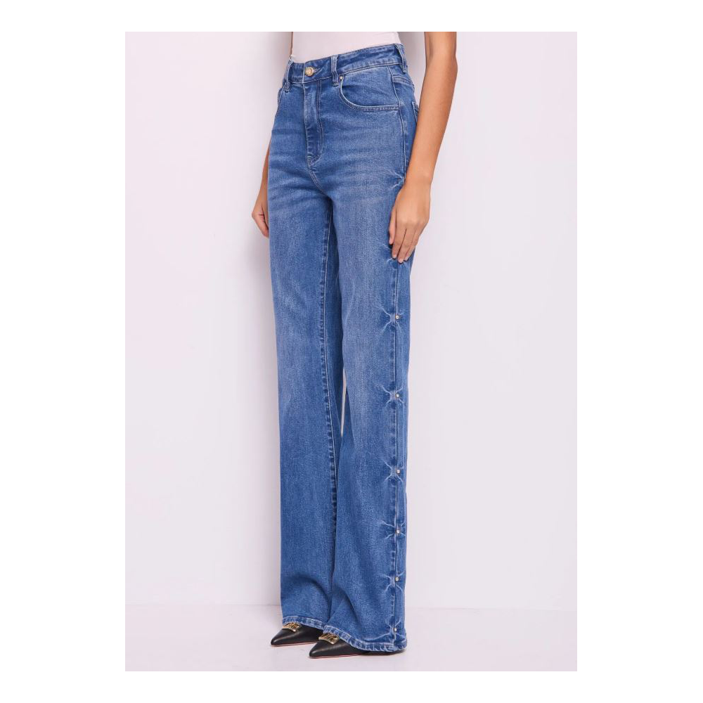 jeans-acampanados-con-pedreria-denny-rose