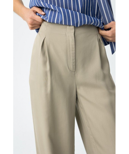 pantalon-con-pliegues-georgia-tiffosi