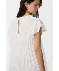 blusa-con-detalle-de-volantes-kara-tiffosi
