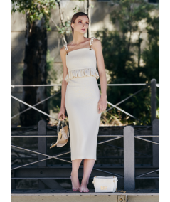 vestido-liso-detalle-perlas-nuribel