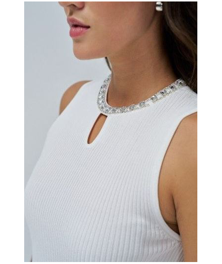 top-acanalado-con-brillantes-salsa