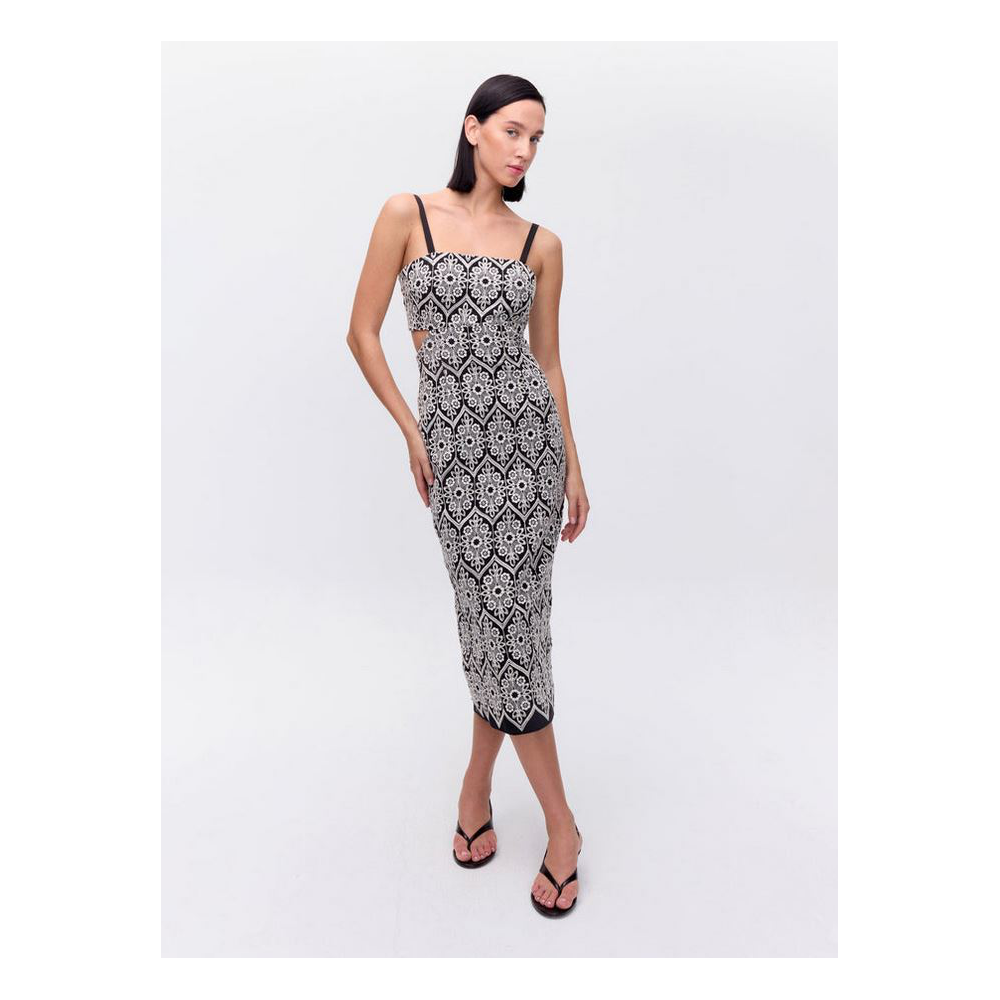 vestido-negro-nudo-espalda-mioh