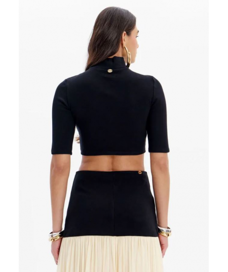 crop-top-cuello-alto-lan