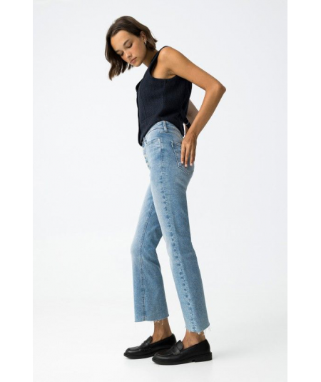 vaqueros-de-tiro-alto-modelo-megan-de-tiffosi
