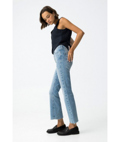 vaqueros-de-tiro-alto-modelo-megan-de-tiffosi