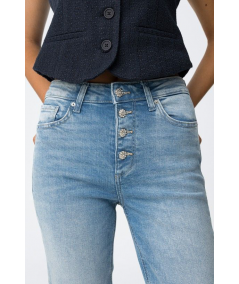 vaqueros-de-tiro-alto-modelo-megan-de-tiffosi