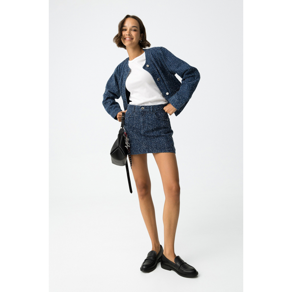 falda-corta-de-denim-vitoria-de-tiffosi