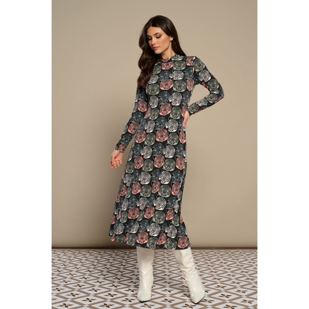 vestido-midi-modelo-minina-de-minueto