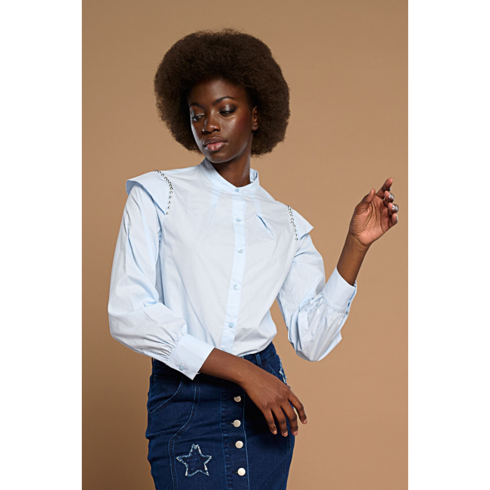 camisa-de-algodon-con-volantes-modelo-virginia-de-minueto