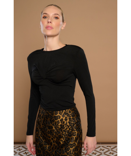 camiseta-manga-larga-detalle-black-lea-de-minueto