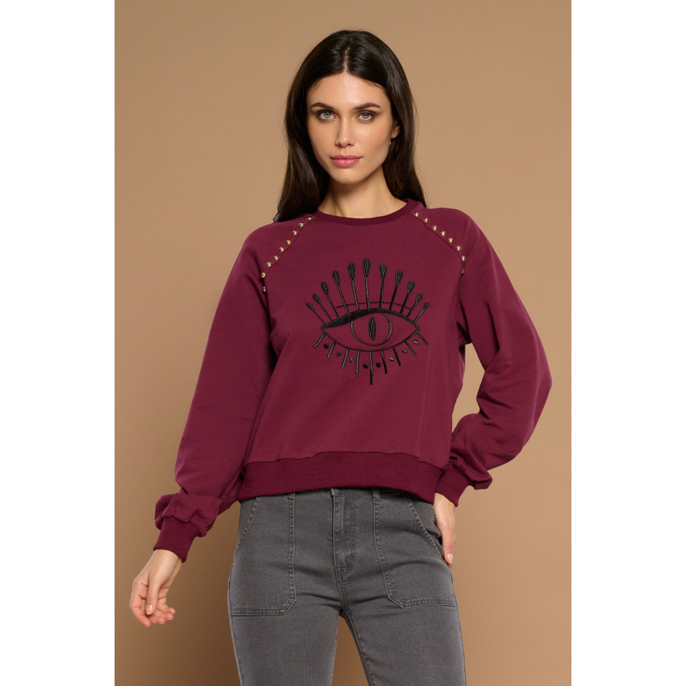sudadera-con-bordado-modelo-constanza-de-minueto