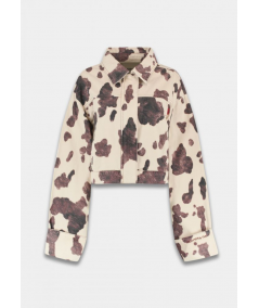 chaqueta-harper--yve-estampado-cow-modelo-fiona-aw25d204