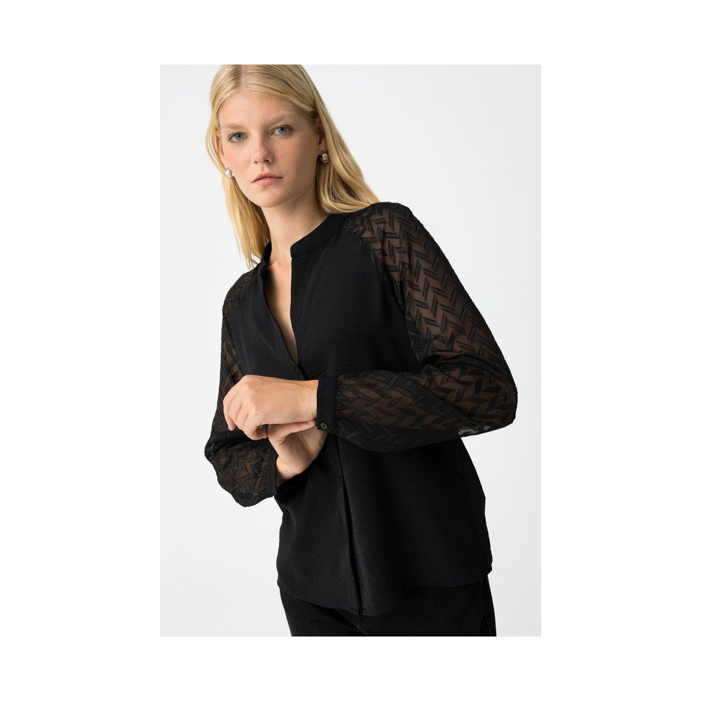 blusa-pleat-mangas-transparentes-de-tiffosi