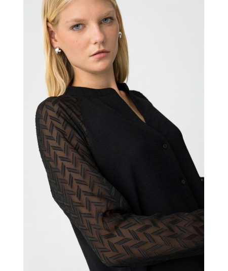 blusa-pleat-mangas-transparentes-de-tiffosi