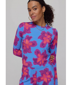 camiseta-manga-larga-estampada-harper--yve
