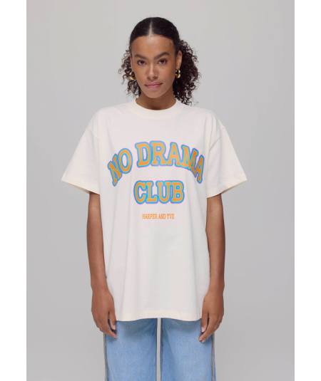 camiseta-oversized-con-mensaje-de-harper--yve