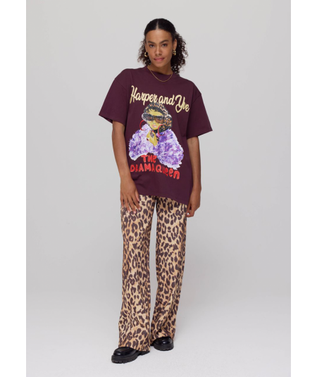 camiseta-oversized-drama-queen-de-harper--yve