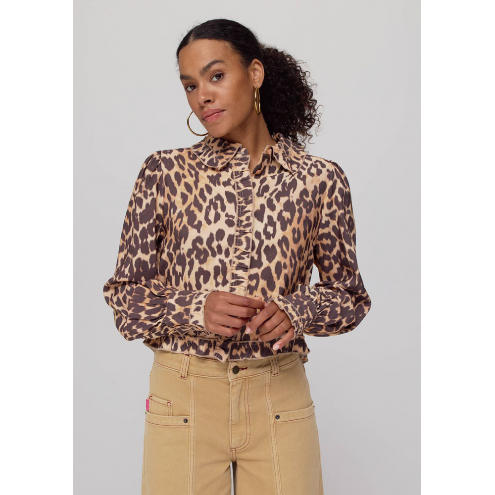 camisa-croped-animal-print-de-harper--yve
