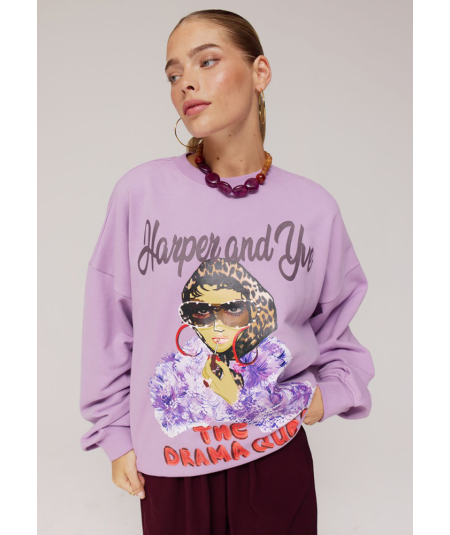 sudadera-oversized-drama-queen-de-harper--yve