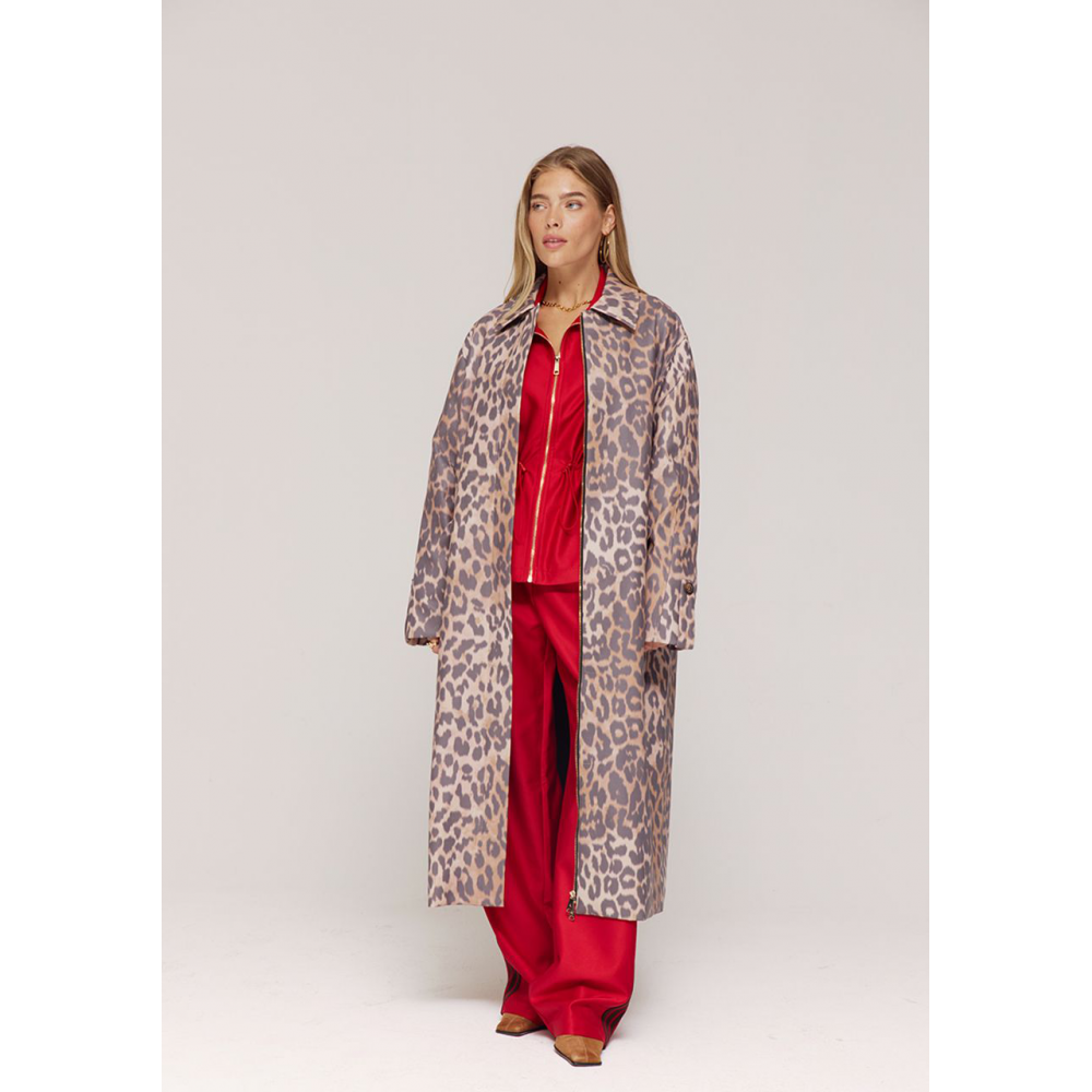 gabardina-oversized-animal-print-de-harper--yve