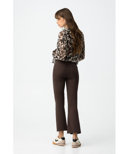 jeans-color-tiro-alto-corte-cropped-flare-de-tiffosi