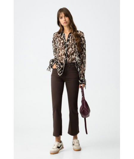 jeans-color-tiro-alto-corte-cropped-flare-de-tiffosi