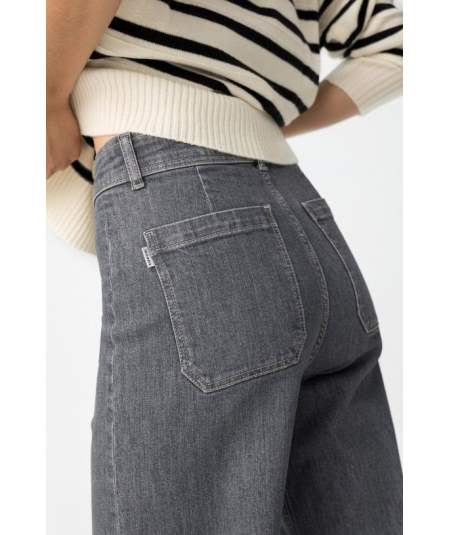 vaqueros-wide-leg-tiro-alto--de-tiffosi