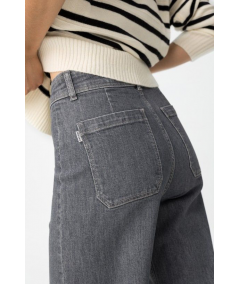 vaqueros-wide-leg-tiro-alto--de-tiffosi