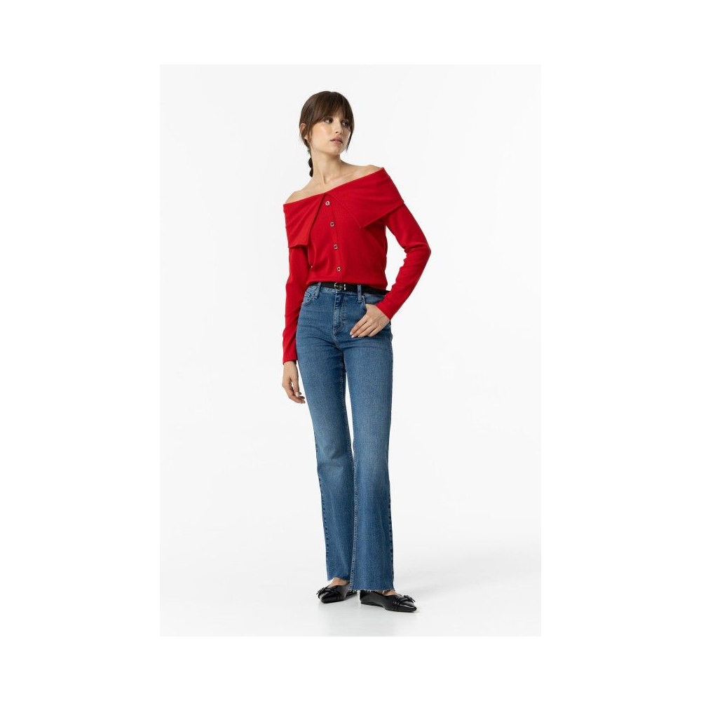 vaqueros-flare-de-tiro-alto-modelo-zoe-de-tiffosi