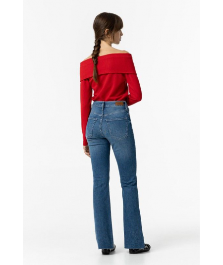 vaqueros-flare-de-tiro-alto-modelo-zoe-de-tiffosi