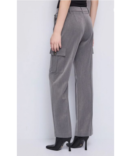total-look-americana-y-pantalon-cargo-denny-rose