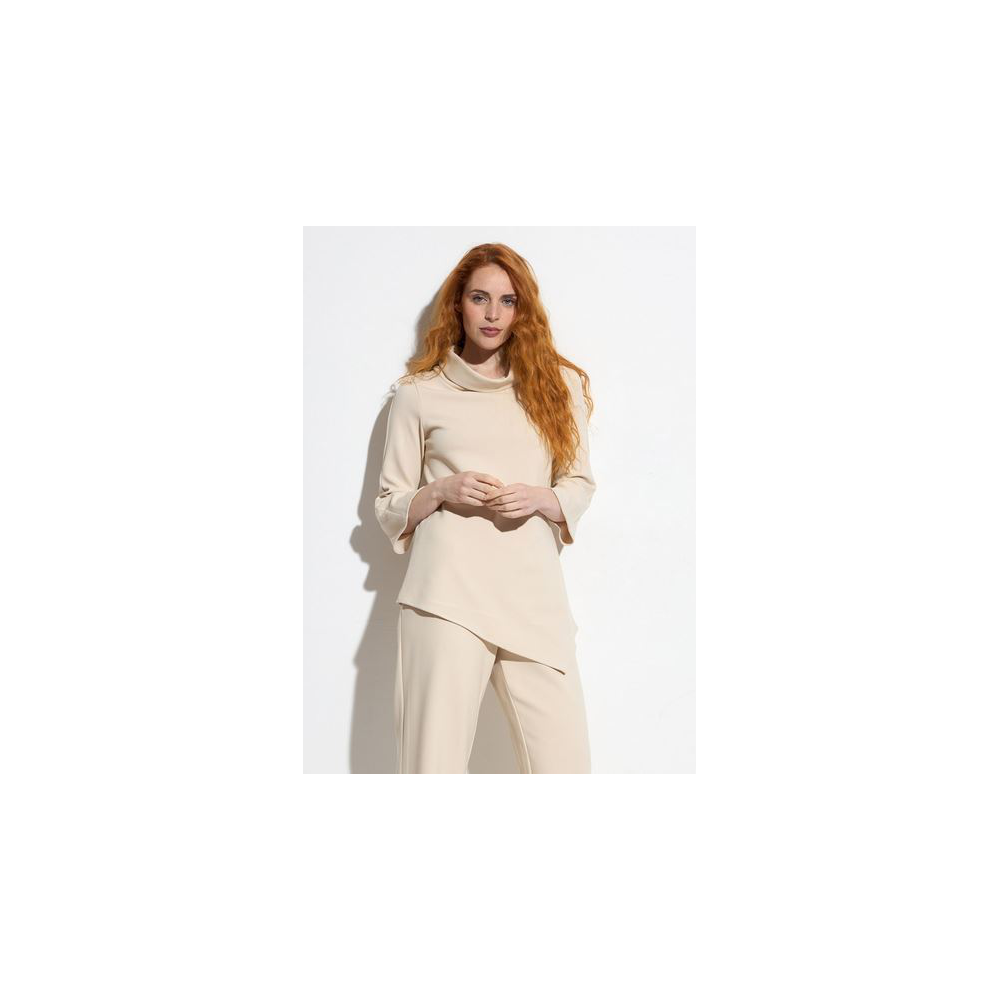blusa-macis-asimetrica-con-cuello-alto-kkou