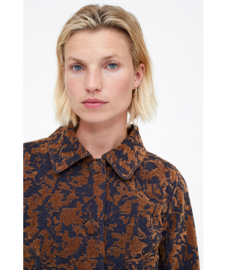 chaqueta-jacquard-efecto-terciopelo-wild-pony