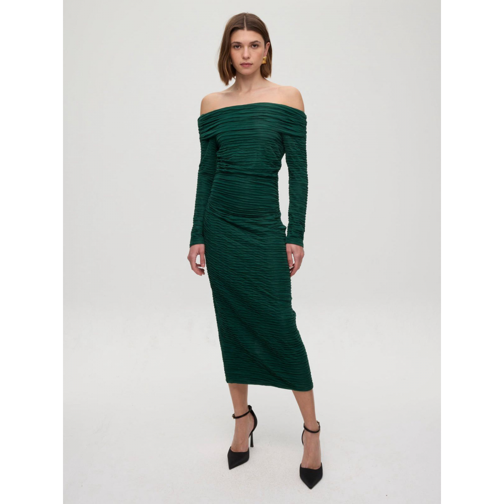 vestido-escote-bardot-verde-de-mioh