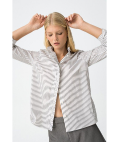 camisa-de-rayas-rixie-de-tiffosi-con-volante-cuello
