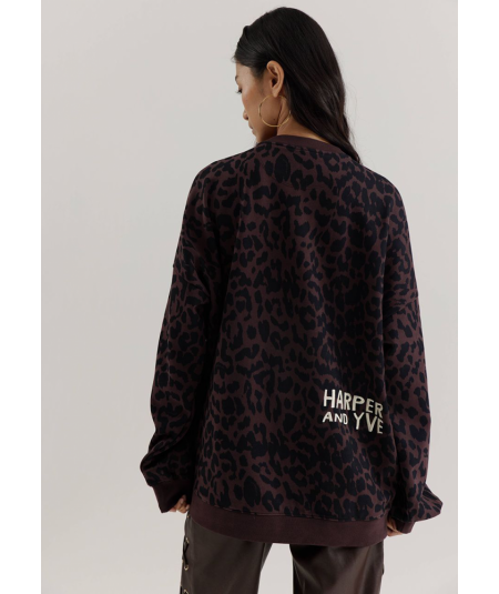 sudadera-oversized-animal-print-de-harper--yve