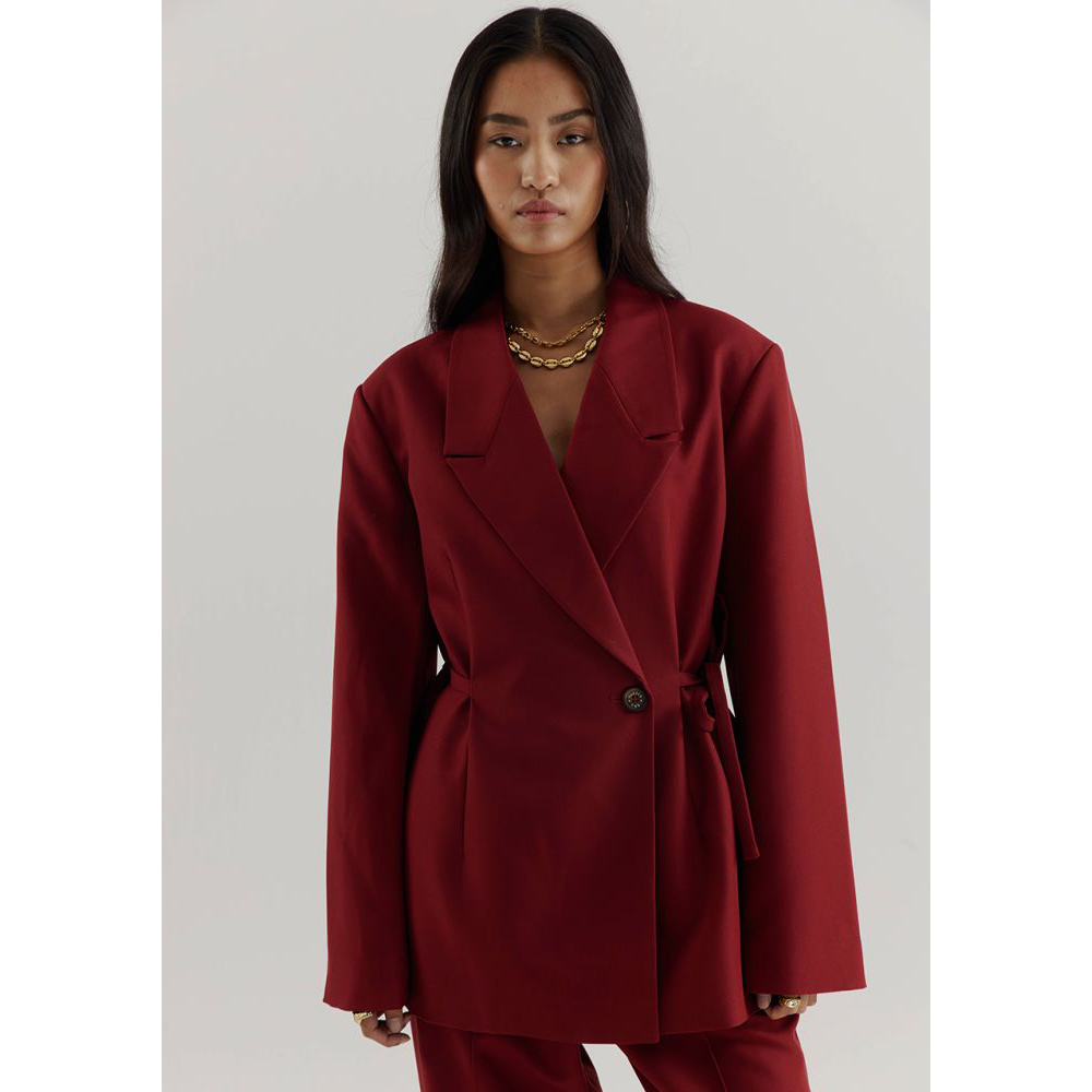 blazer-ajustada-en-cintura-de-harper--yve